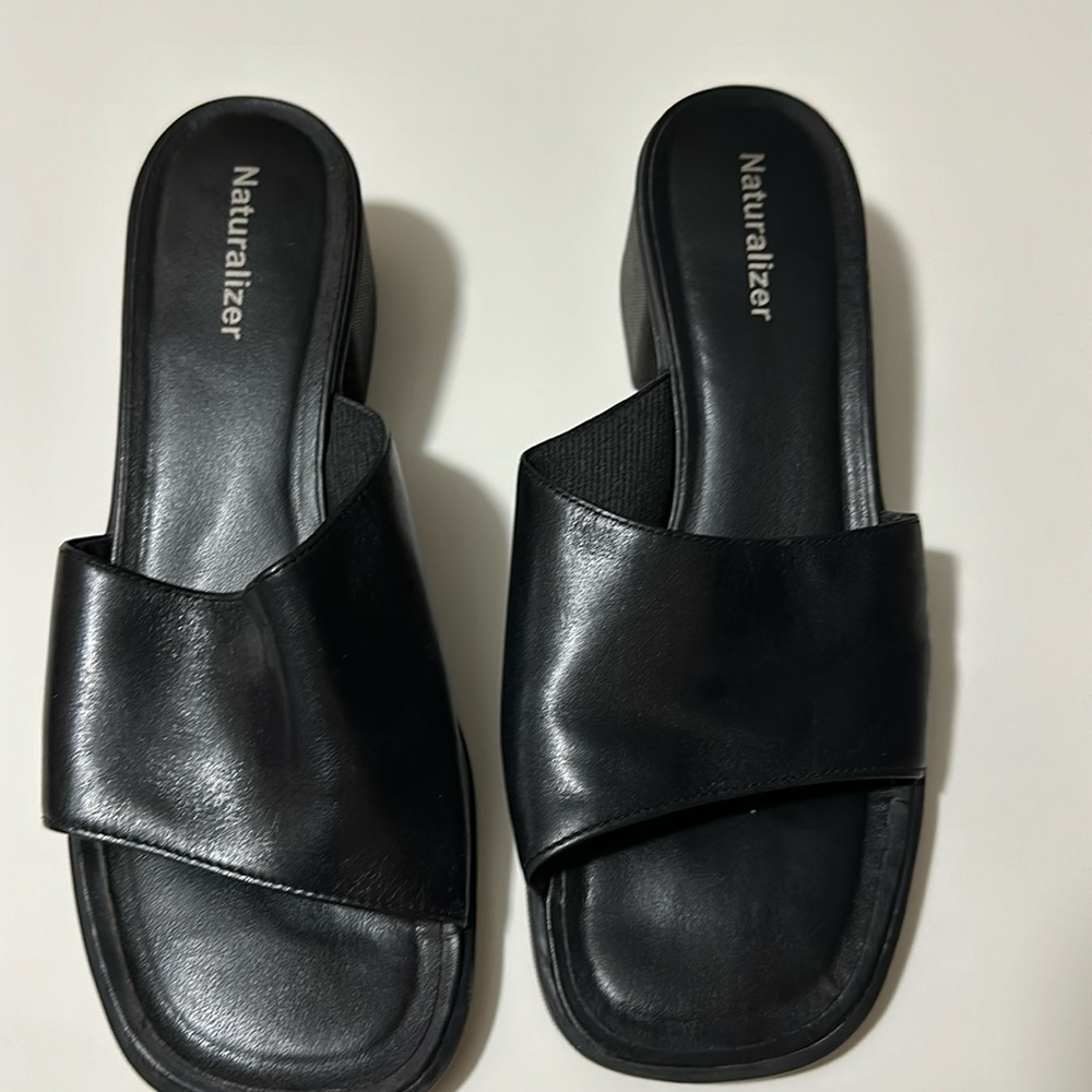 Naturalizer Spangle Sandals size 8.5